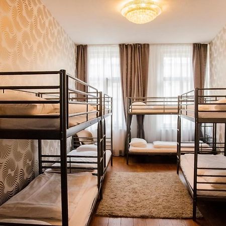 The Republic Garden Hostel Prague Exterior photo