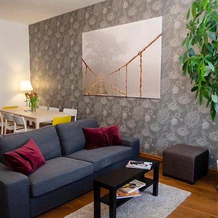 The Republic Garden Hostel Prague Exterior photo